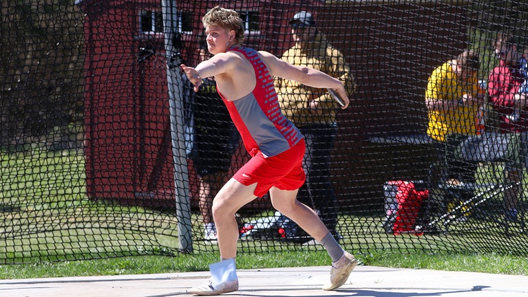 Men’s Track and Field: One school record broken, two wins and other personal- and season-bests achieved at Davenport Invitational