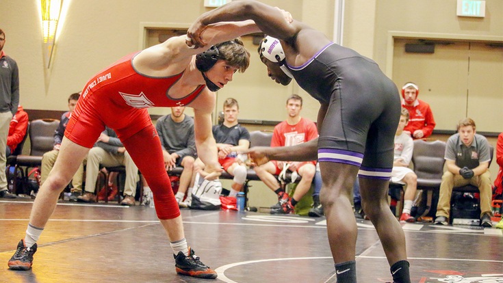 Wrestling team splits four matches at NWCA Multi-Divisional National Duals