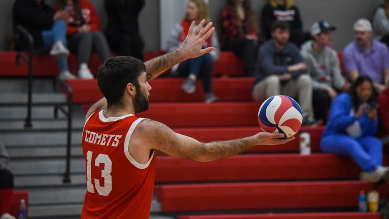 Men’s volleyball team defeated at Adrian in four sets