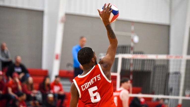Men’s volleyball team opens MCVL play with three-set loss to Mount Union